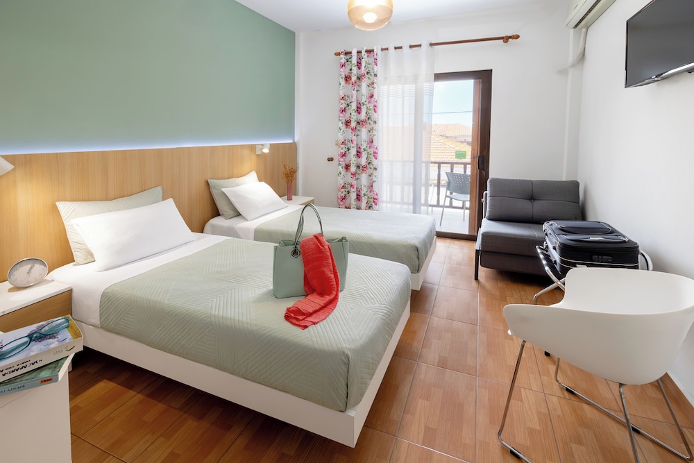 Design Double or Twin Room, Non Smoking, City View photo 1