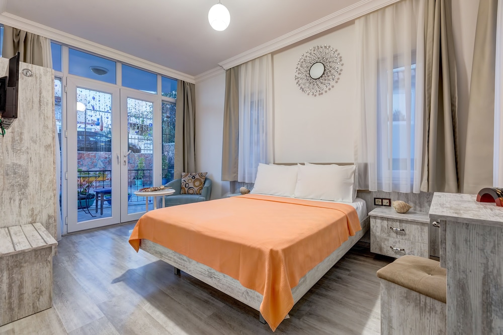 Double Room, Balcony