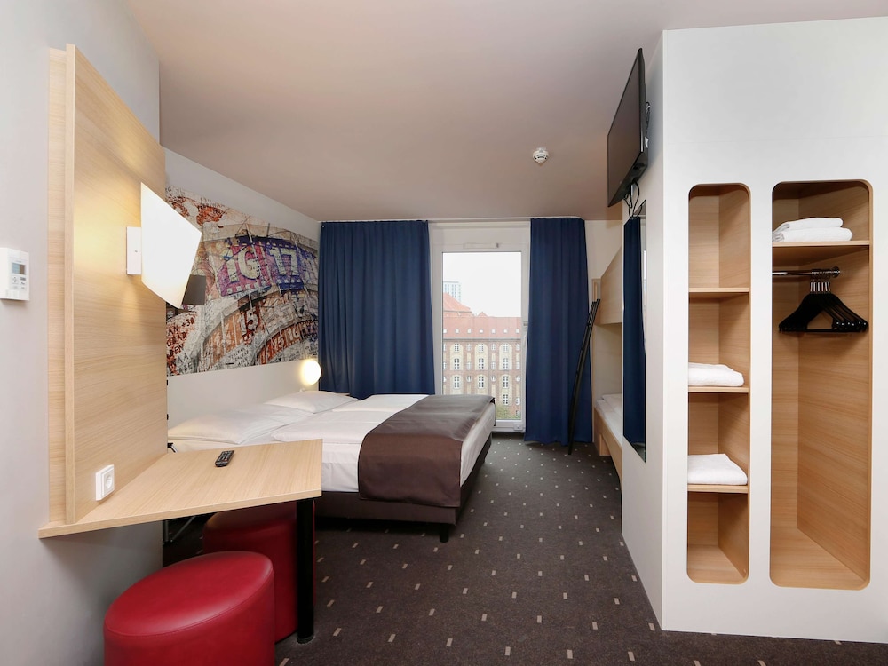 B&B HOTEL Berlin-Alexanderplatz - Photo 3