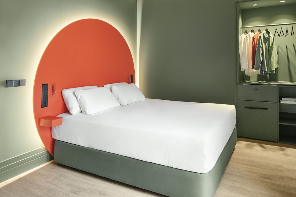 Deluxe Room - Photo 1