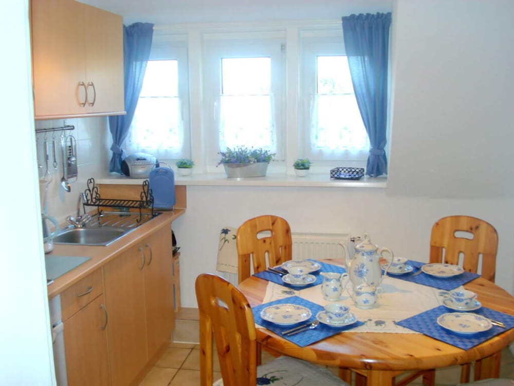 Apartment photo 2