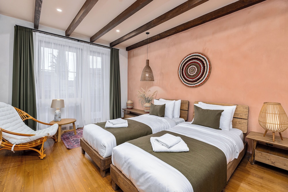 Standard Twin Room, Balcony, Garden View
