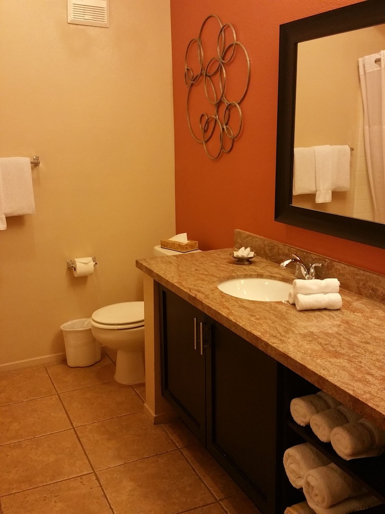 Deluxe Apartment, 2 Bedrooms - Photo 14