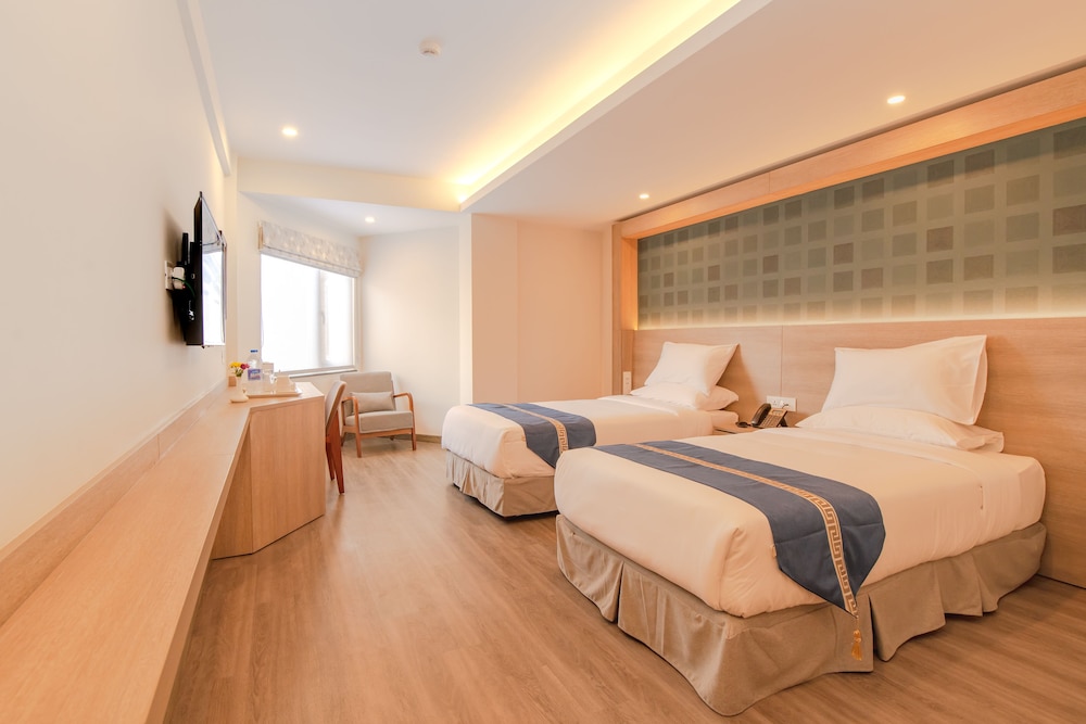 Deluxe Twin/Double Room - Photo 1