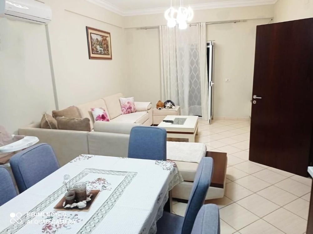 Room, 3 Bedrooms, Smoking, Balcony