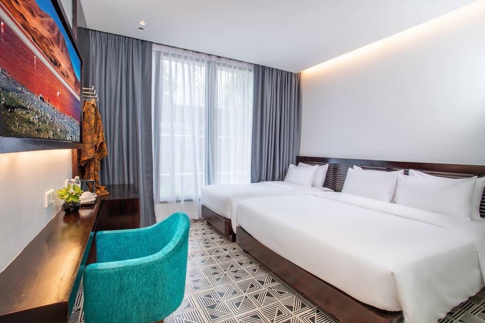 Superior Triple Room