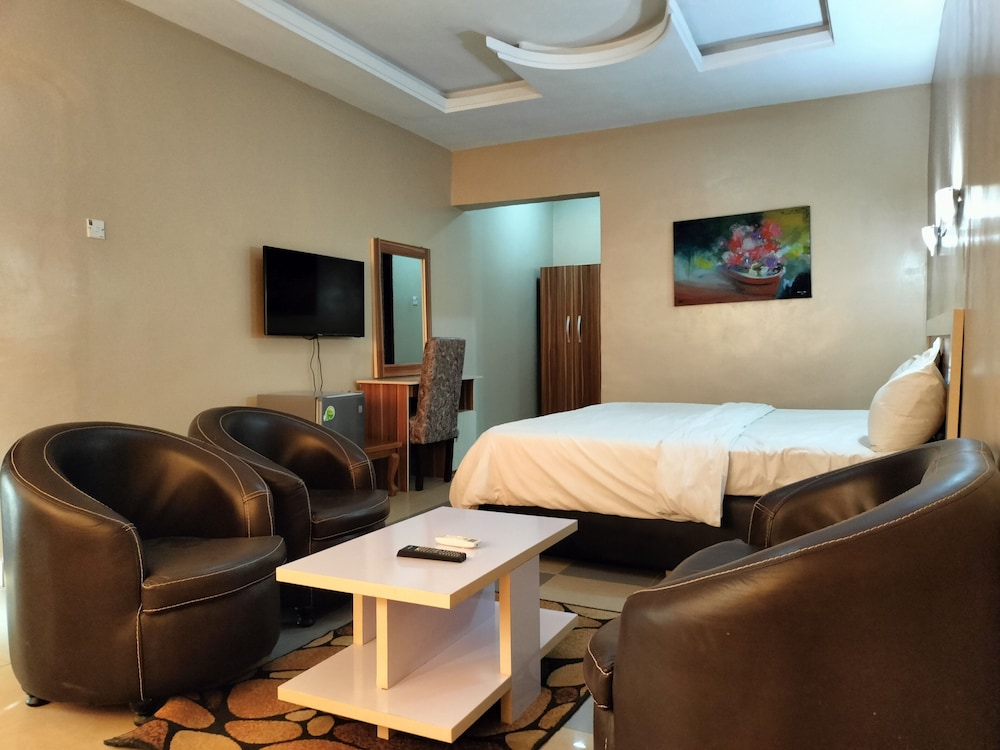 Studio Suite photo 1