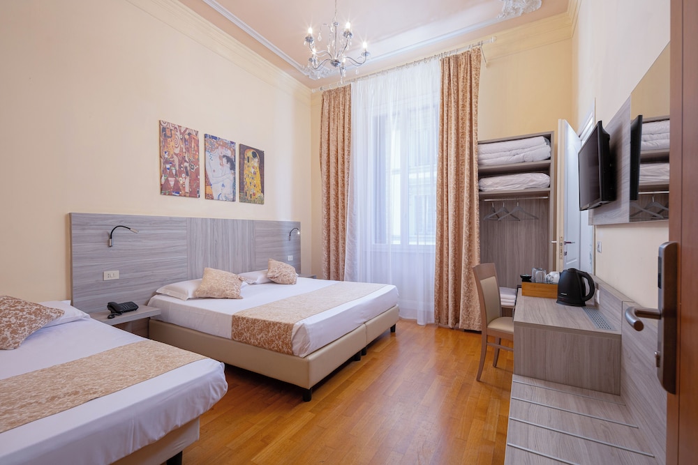 Classic Quadruple Room