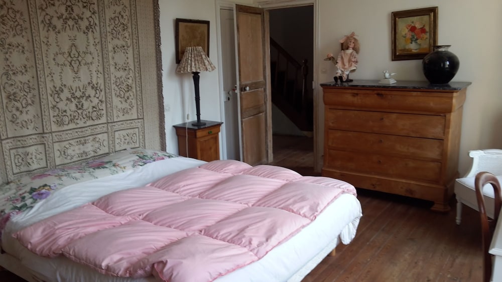 Romantic Double Or Twin Room, 1 King Bed, Private Bathroom, Garden View photo 1
