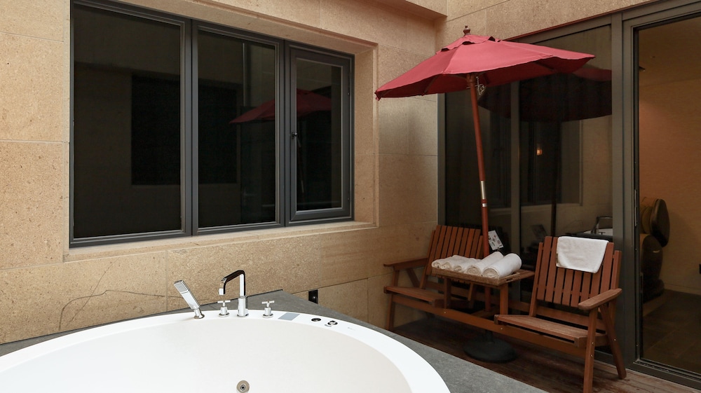 Junior Suite - Photo 8