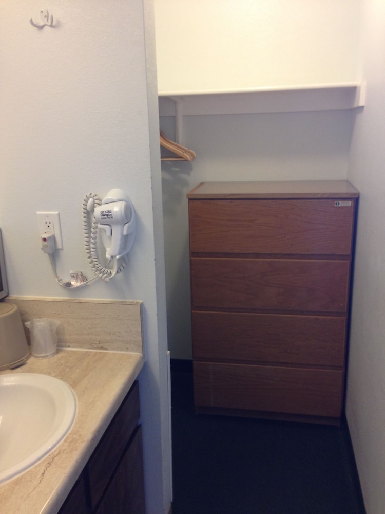 Standard Room, 2 Double Beds, Non Smoking photo 2