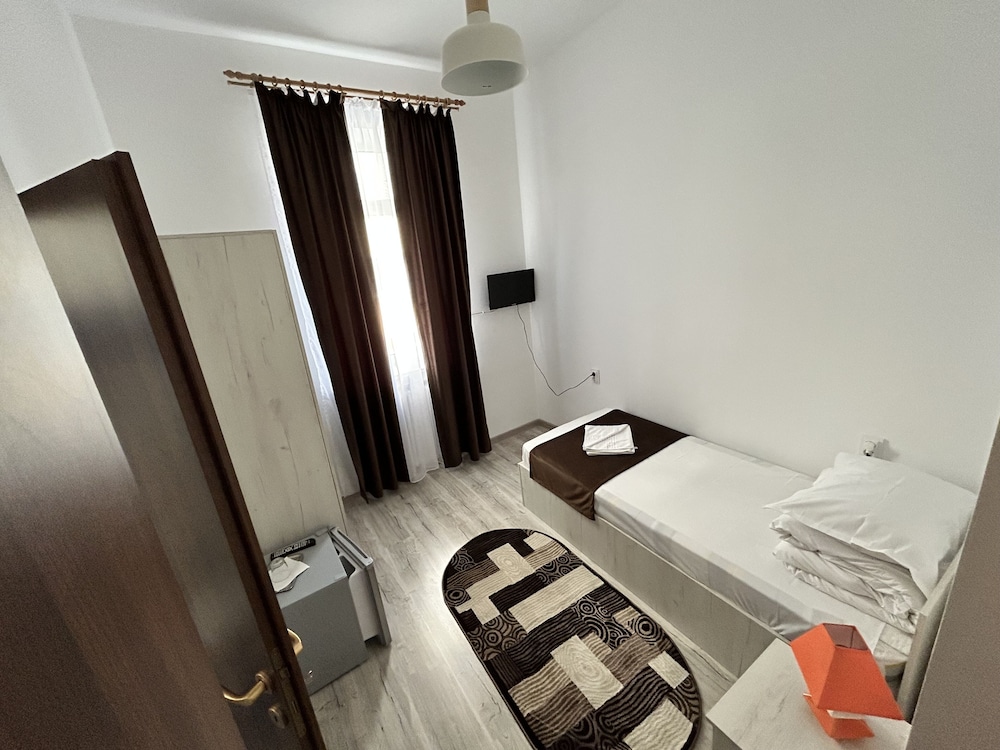 Economy Single Room