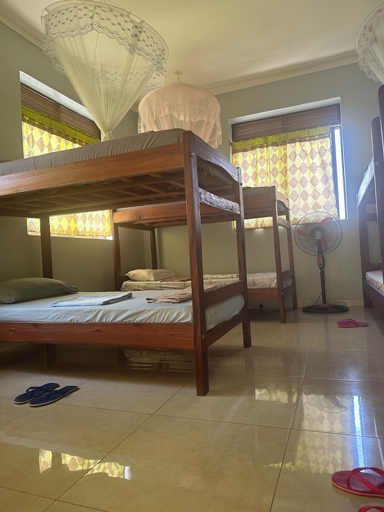 Economy Shared Dormitory, Women only photo 1