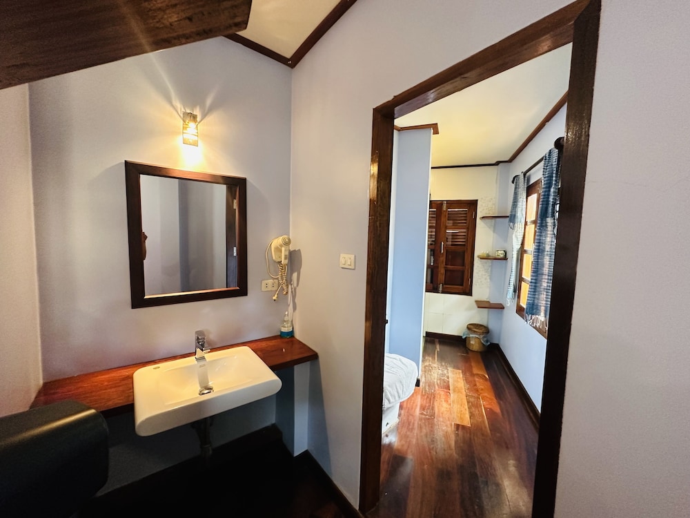 Deluxe Twin Room - Photo 5