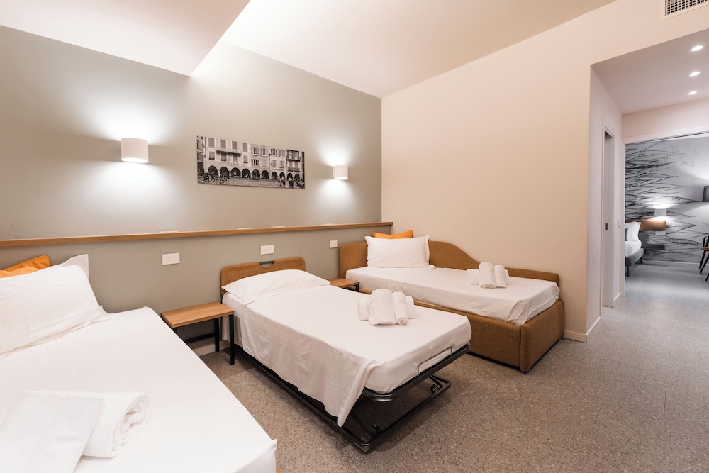 Family Suite - Photo 7