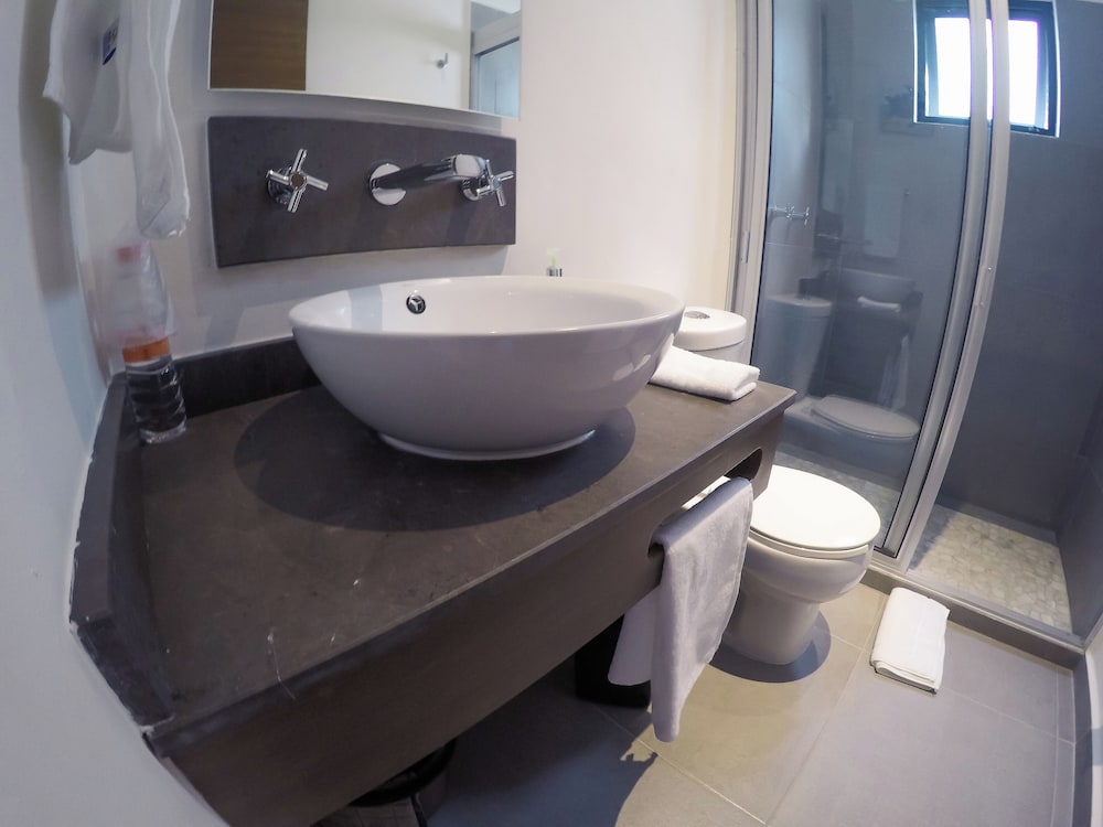 Superior Suite, 1 Bedroom, Private Bathroom, photo 6