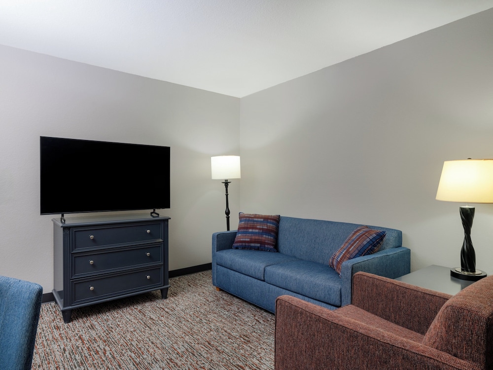 Suite, 2 Queen Beds - Photo 6