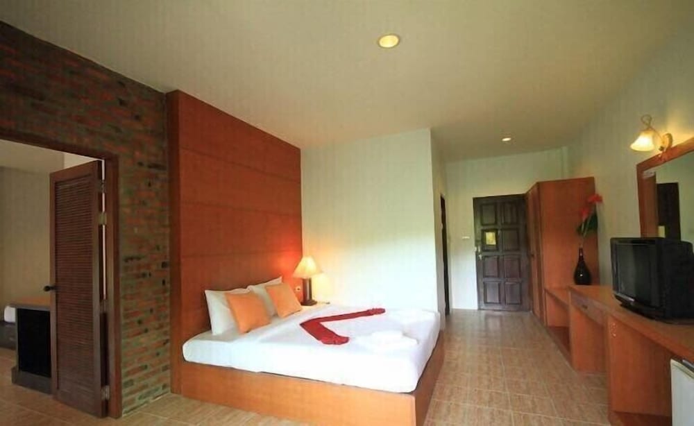 Connecting Room