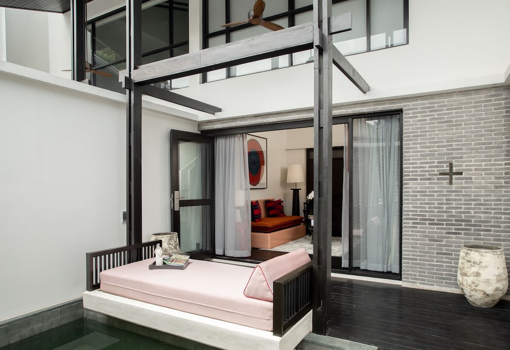 1 Bedroom Pool Residence - Photo 6