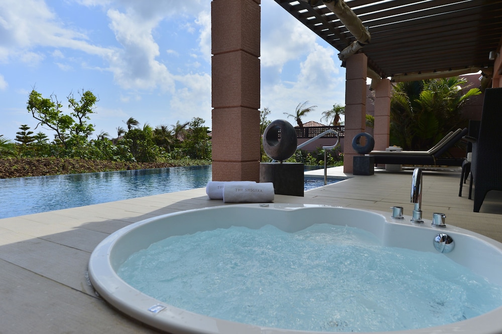 Suite Villa Sunrise (2 Bedrooms, Non Smoking) photo 2