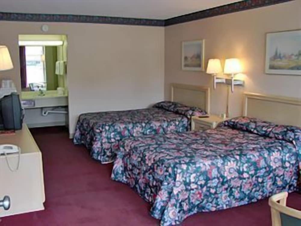 Standard Double Room, 2 Double Beds - Photo 2