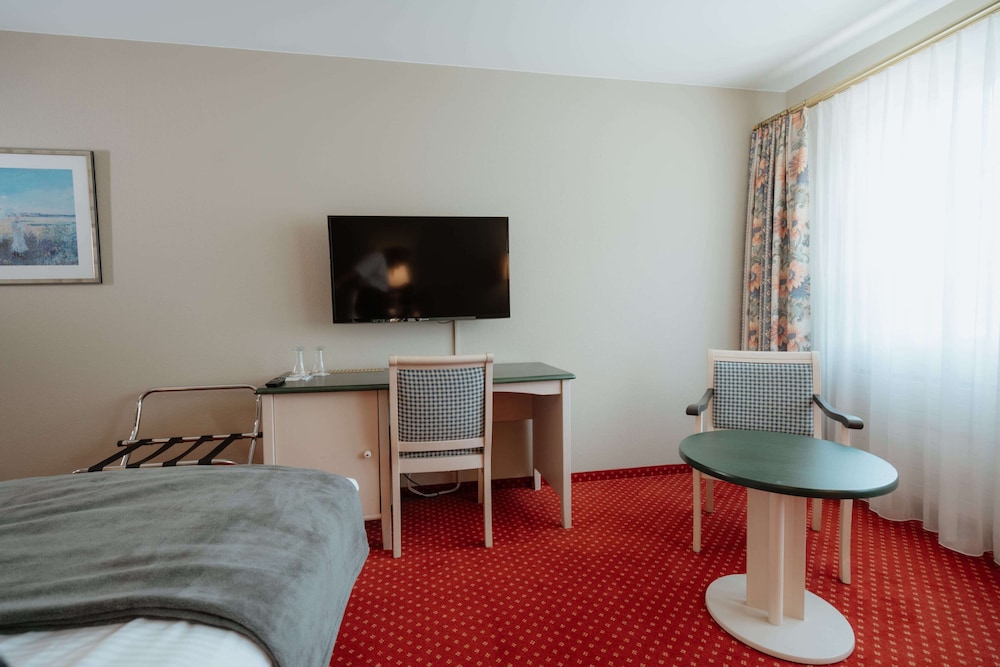 Standard Double or Twin Room photo 2
