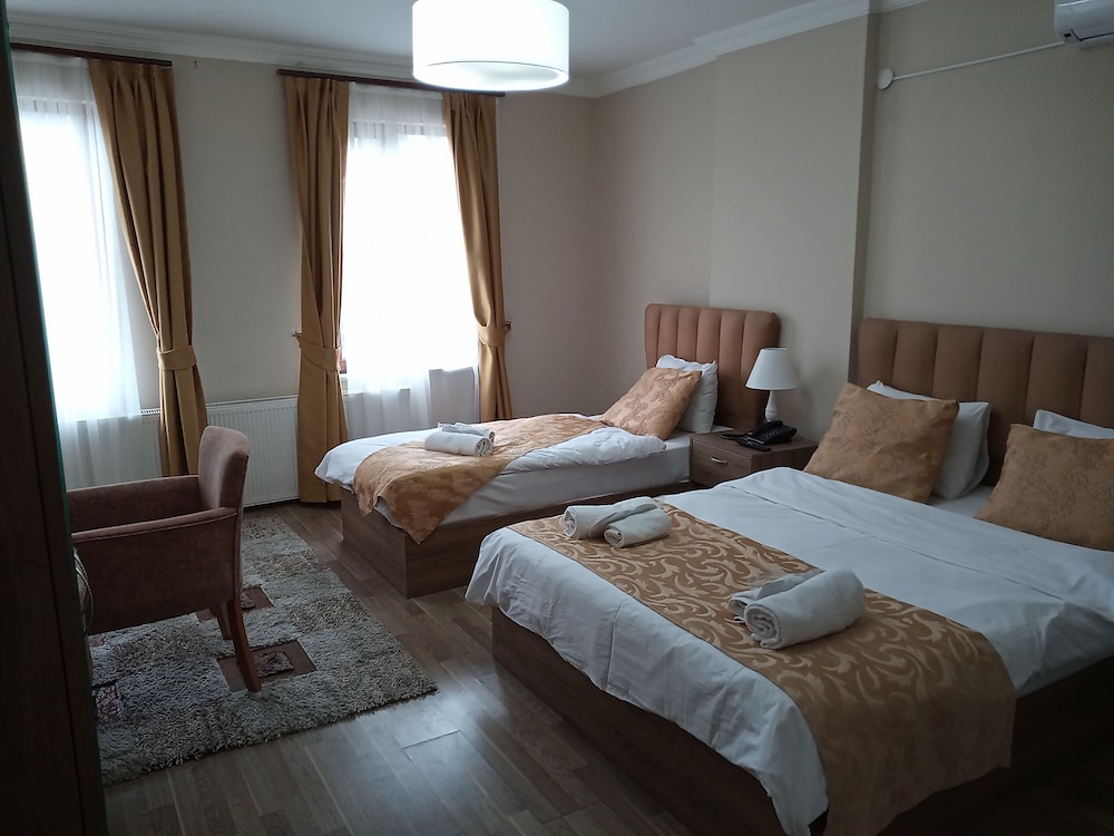 Family Triple Room photo 3
