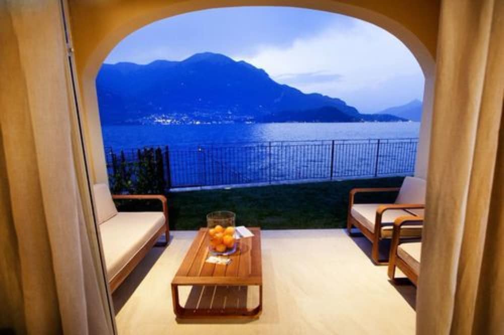 Room (Triplex Maisonnette)