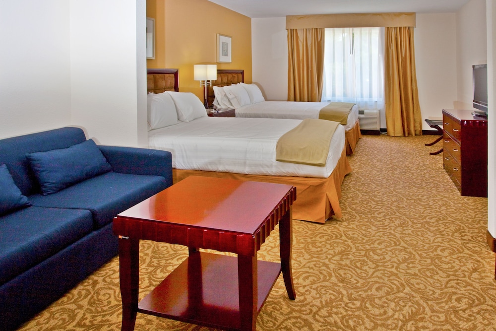 Suite, Multiple Beds (Addl Living Area) - Photo 1