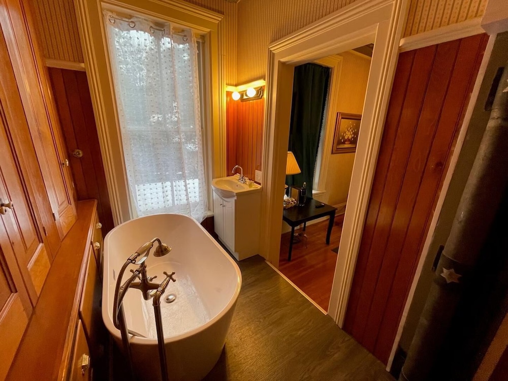 Deluxe Room, Garden View photo 1