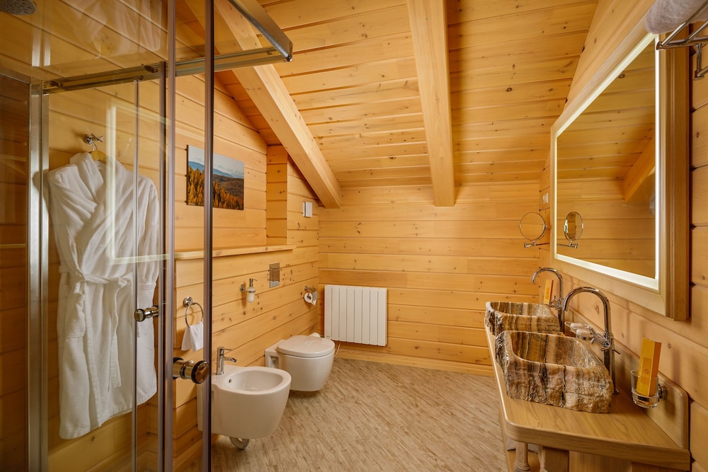 Standard Chalet, 2 Bedrooms photo 2
