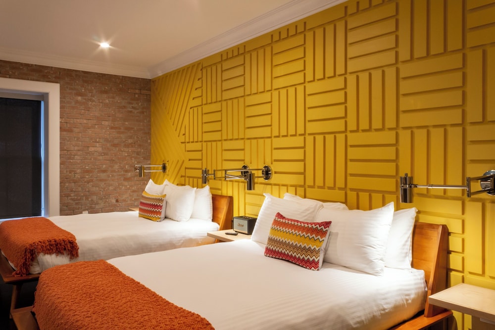 Standard Room, 2 Queen Beds photo 1