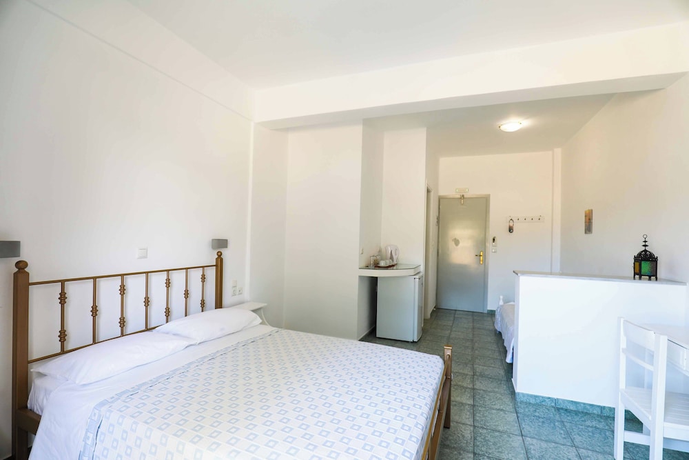 Comfort Triple Room, Balcony, Courtyard View