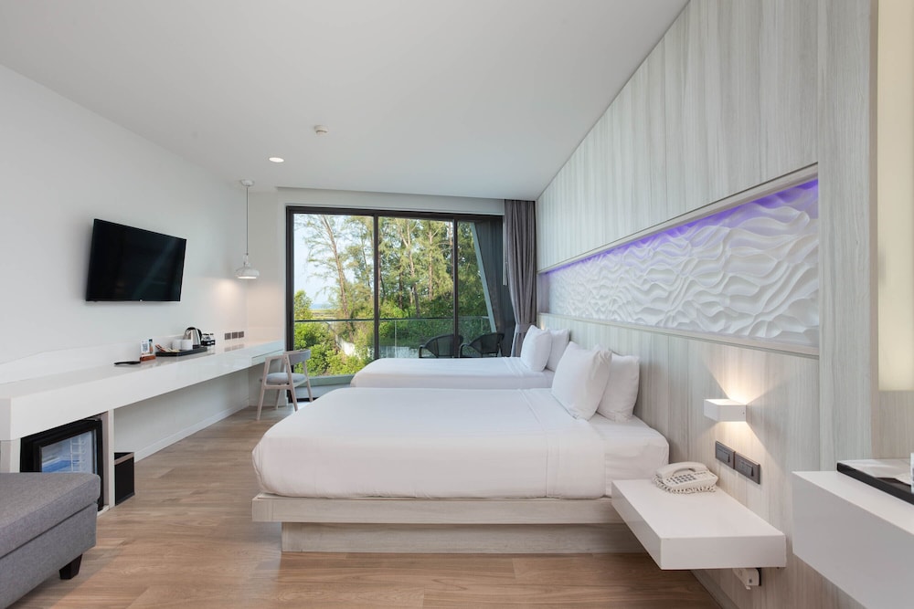 Deluxe Seaview (Modern Style) - Photo 10