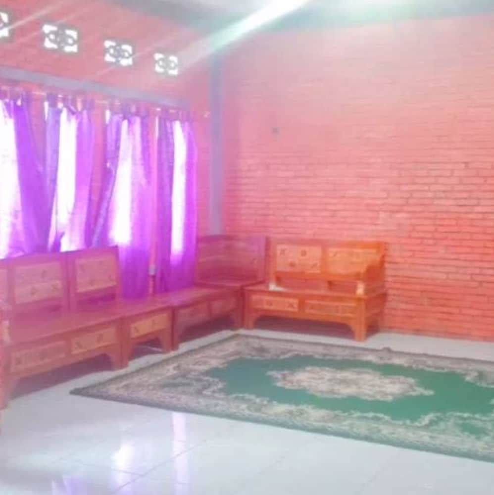 Raisa 3 - 3 Bedrooms photo 2