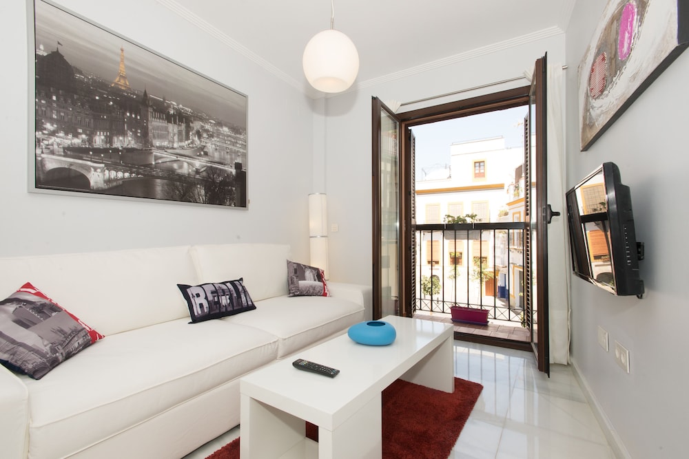 Apartamento, 2 habitaciones, Patio (Plaza Europa nº 2)