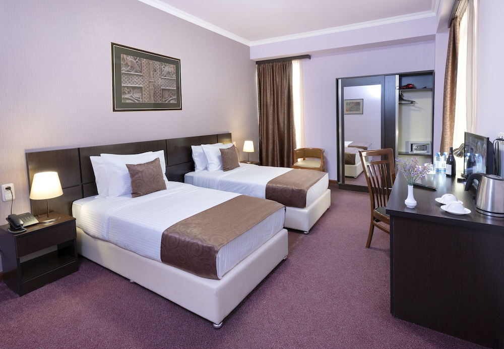 Premium Twin Room photo 1