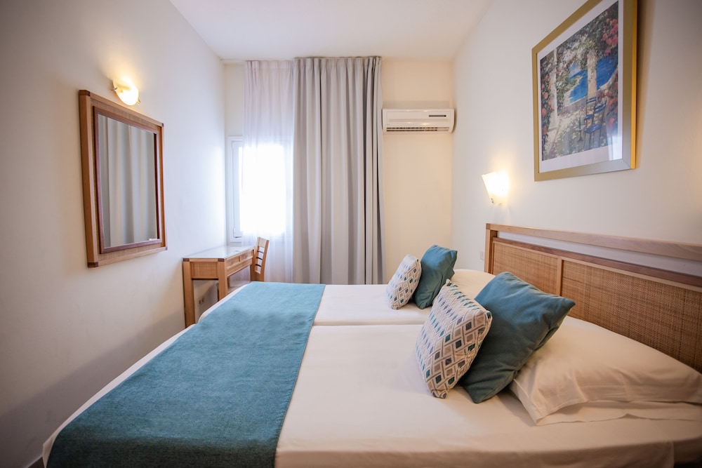 Premium Apartment, Hot Tub, Partial Ocean View (Royal / 2 Adults) - Photo 10