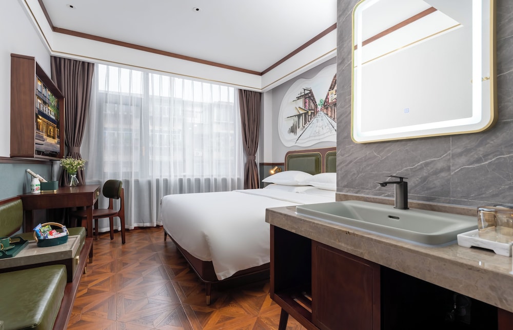 Basic Double Room photo 3