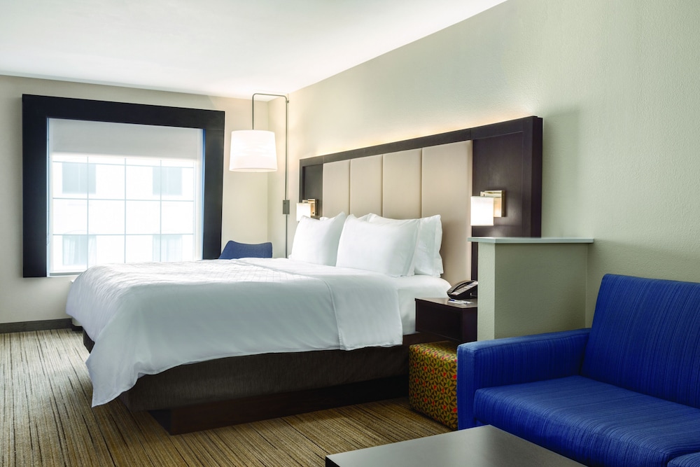 Suite, 1 King Bed with Sofa bed (Additional Living Area) - Photo 2