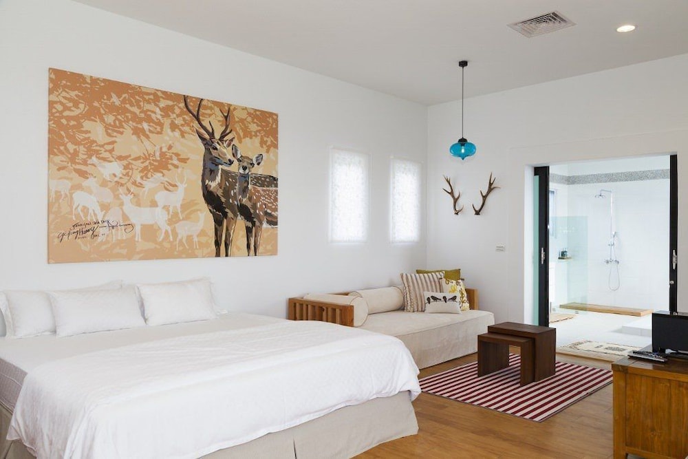 Signature Double Room, Poolside