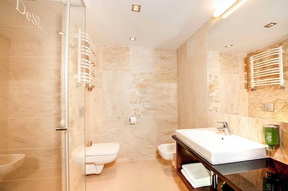 Executive Room photo 2