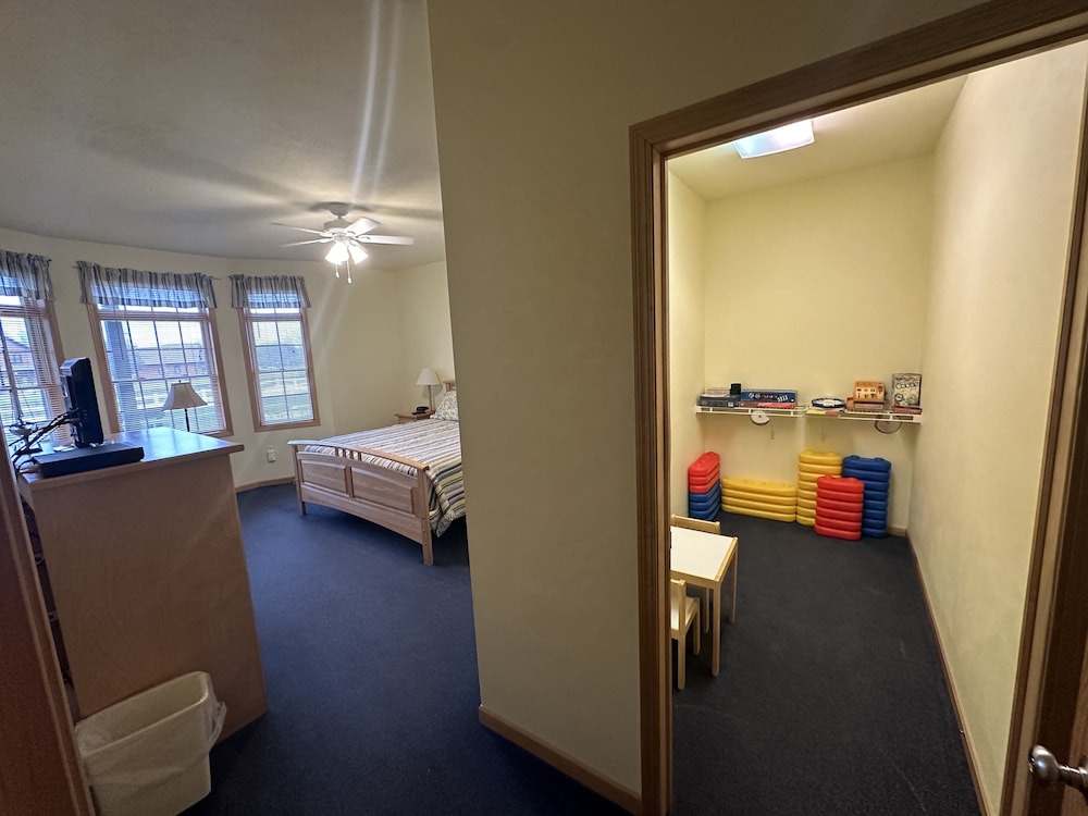 Family Apartment photo 2
