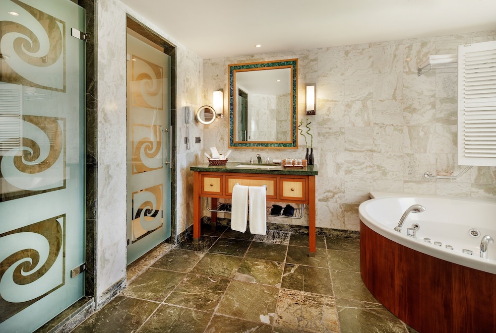 Suite, 1 Bedroom photo 2