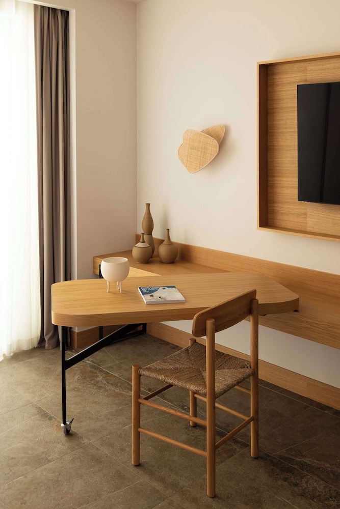 Suite, 1 Queen Bed (Sapphire Zen Suite with outdoor bathtub) - Photo 7