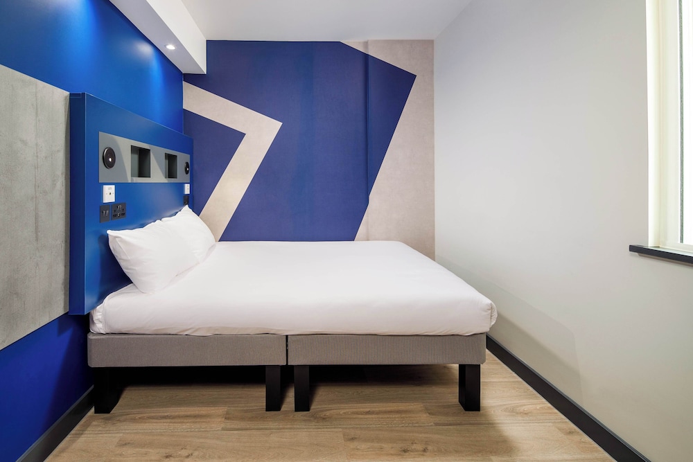 Standard Double Room, 1 Double Bed, Accessible - Photo 2