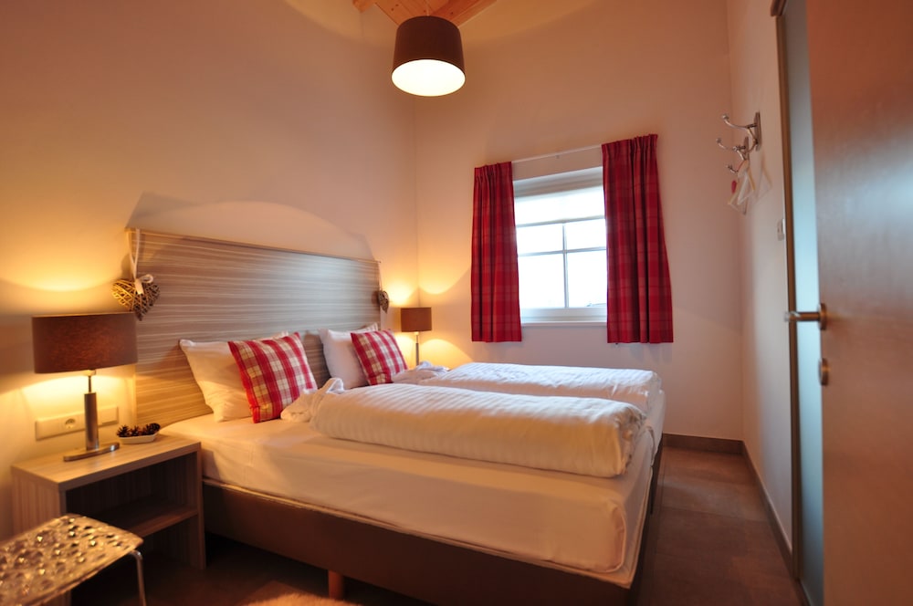 Superior Penthouse, 3 Bedrooms, Balcony, Mountain View (Excl. 215 EUR cleaning fee) photo 3