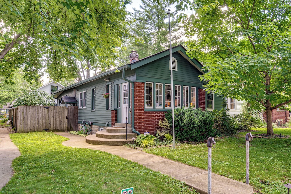 House (2 Bedrooms)