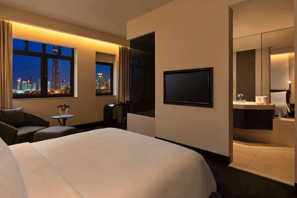 Deluxe Room, 1 King Bed (View) - Photo 1