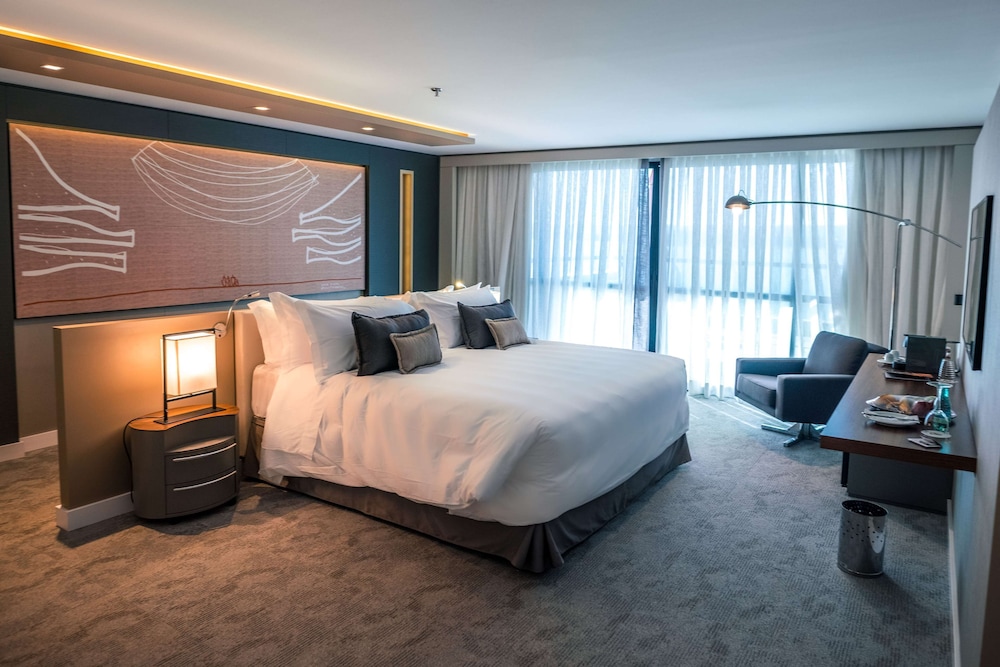 Deluxe Room, 1 King Bed